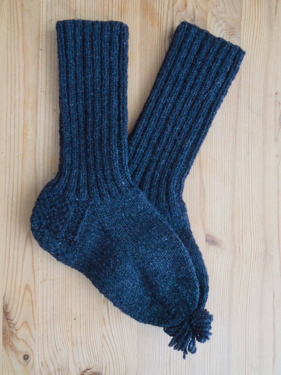 Hütten-Socken aus Merinowolle – Dunkelgrau