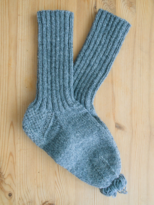 Hütten-Socken aus Merinowolle – Mittelgrau